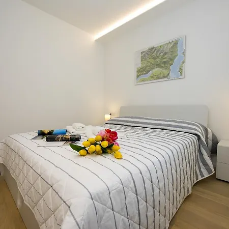 아파트 Regina Apt *